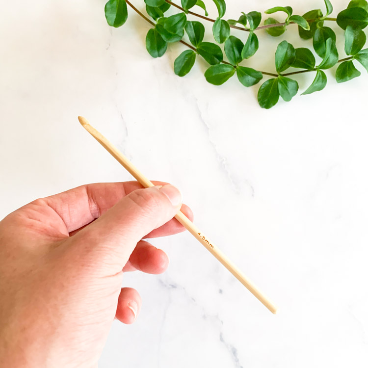 11513 bamboe haaknaald 4,5 mm