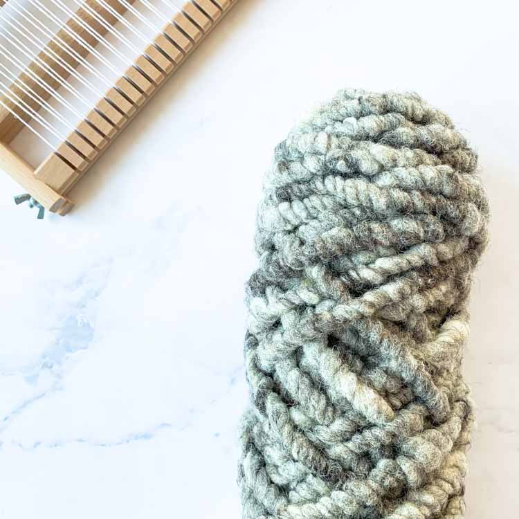 Studio Koekoek - ongeverfde tapijtwol grijsbruin 04