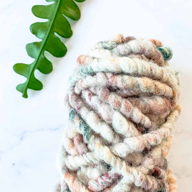 Studio Koekoek Bulky tapijt wol natuur roest blend 010