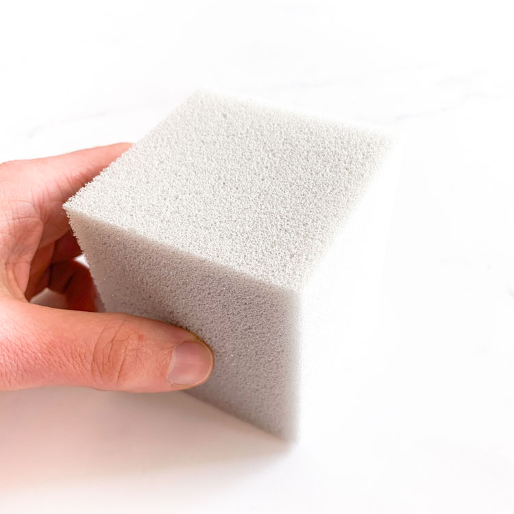 licht grijs schuimblok voor naaldvilten