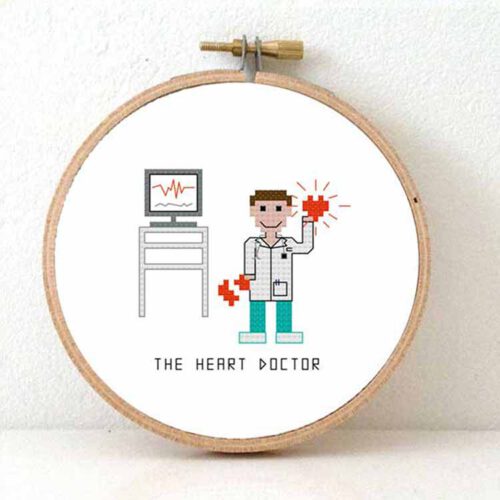 mannelijke cardioloog kruissteek patroon