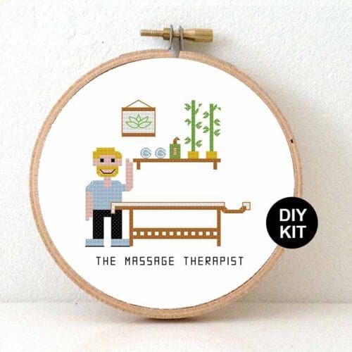 cadeau voor masseur massagetherapeut man kruissteek pakket