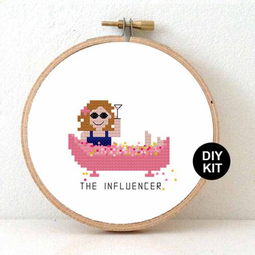 cadeau voor vrouwelijke influencer kruisteek borduurpakket
