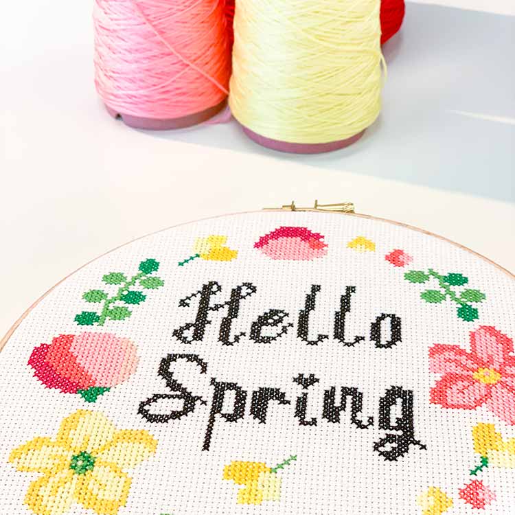 hello spring kruissteek borduurpakket