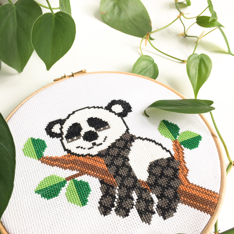 schattige panda kruissteek borduurpatroon