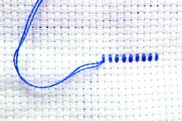 hoe je je draad instopt in kruissteek stap 1 hoe je je draad instopt in kruissteek stap 1