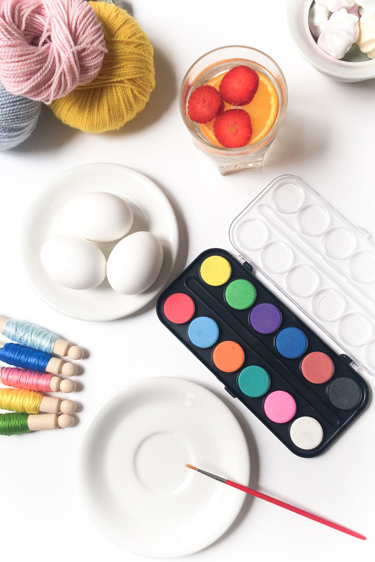 Yarn wrapped easter eggs tutorial Yarn wrapped easter eggs tutorial