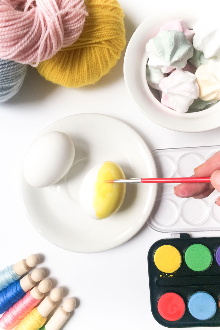 Easter egg yarn craft diy with kids Easter egg yarn craft diy with kids