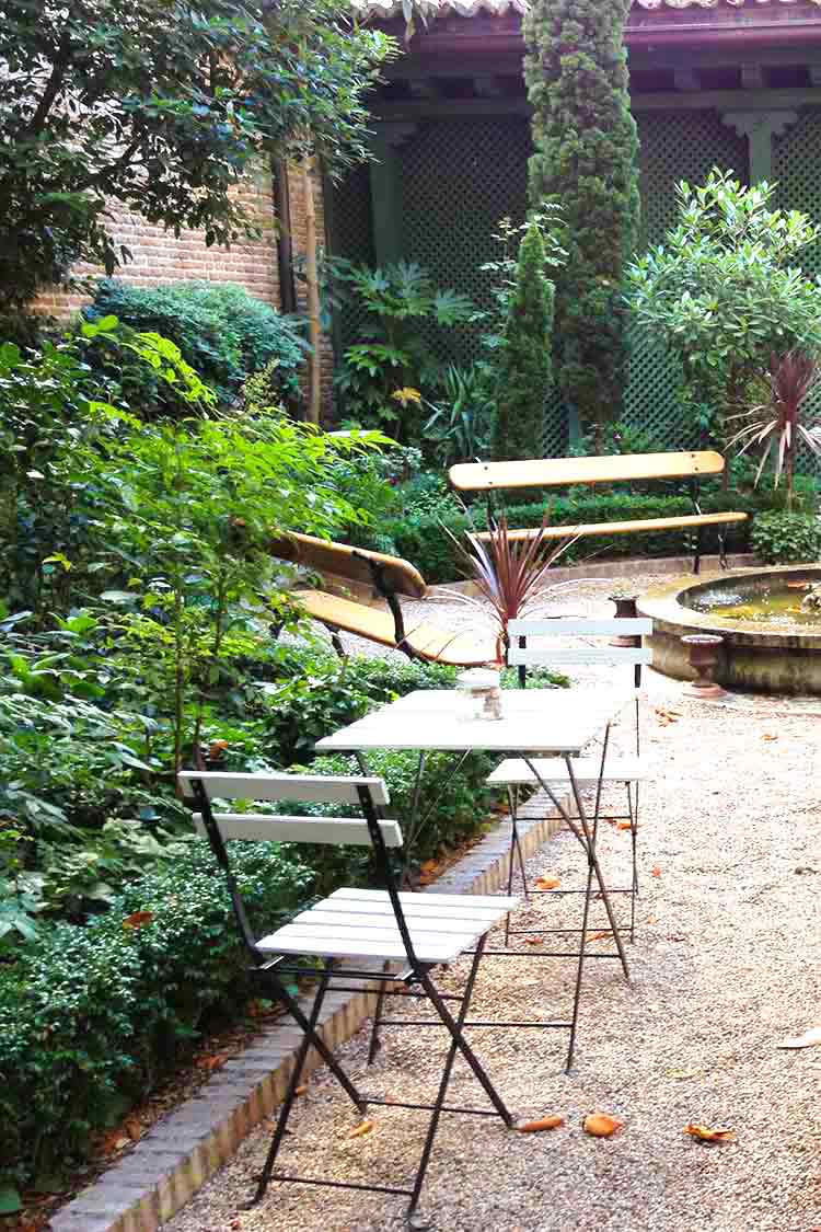 cafe jardin het verborgen juweeltje in het centrum van madrid