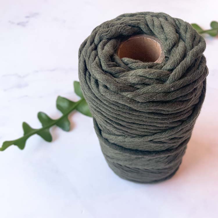 Bosgroen gerecyclede macramé touw 4mm - Afbeelding 3
