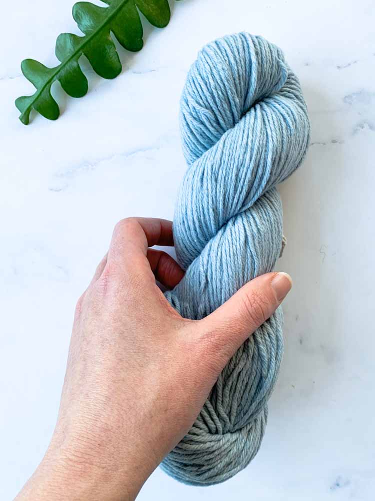 relove wool zacht blauw gerecyclede garen kleur 18