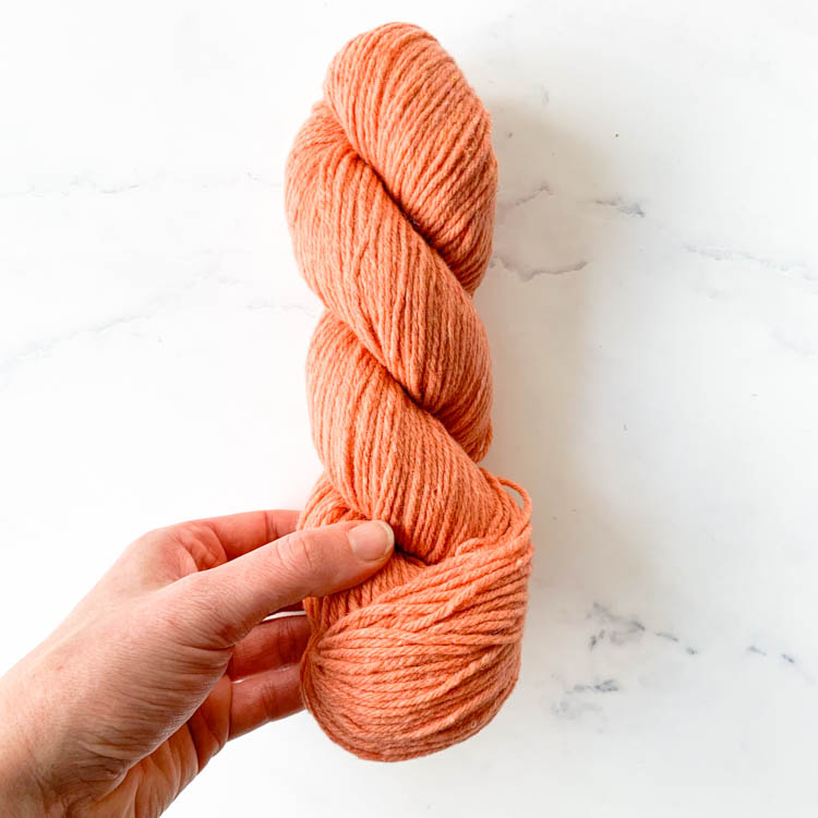 relove wool zacht oranje gerecyclede garen kleur 04