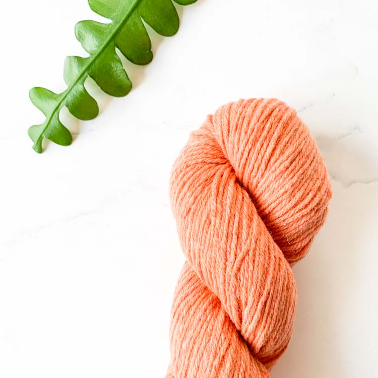 relove wool zacht oranje gerecyclede garen kleur 04