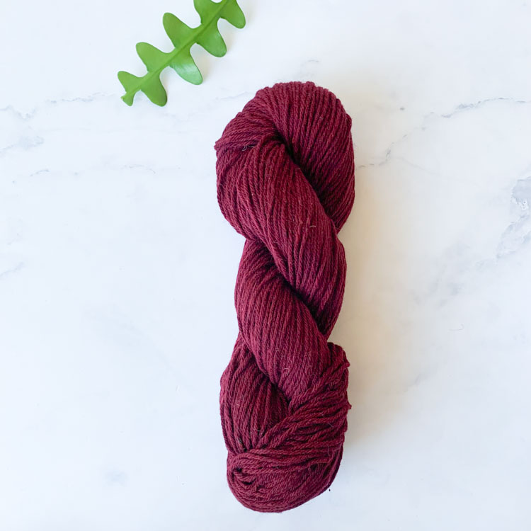 relove wool wijnrode gerecyclede wol garen