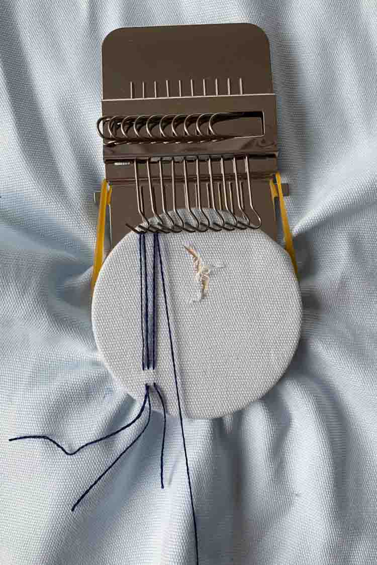 how to use the speedweave loom darning for beginners