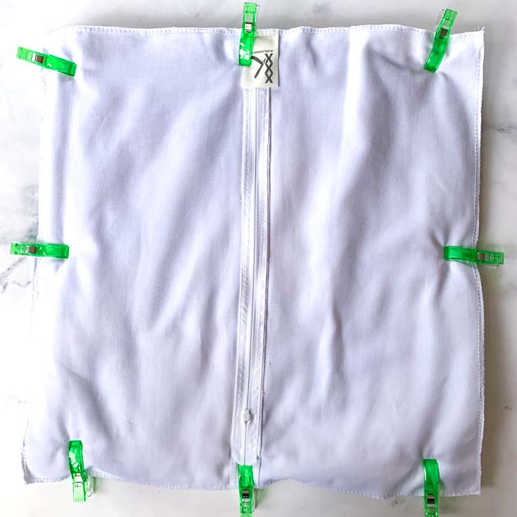 how to make a cushion from your latch hook project