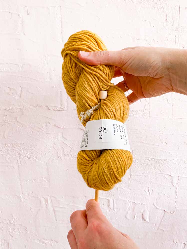 how to make an yarn bouquet gift for creative friend