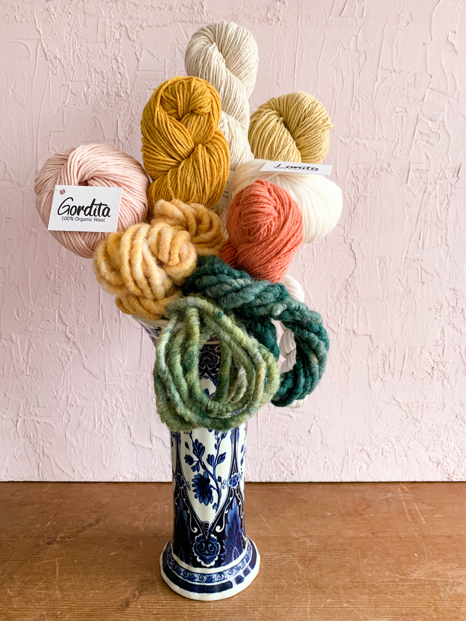how to make an yarn bouquet gift for creative friend