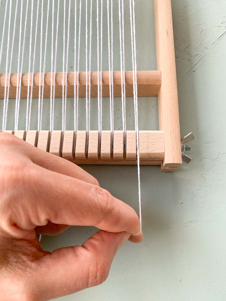 hoe span je je weefraam strak op? hoe span je je weefraam strak op?