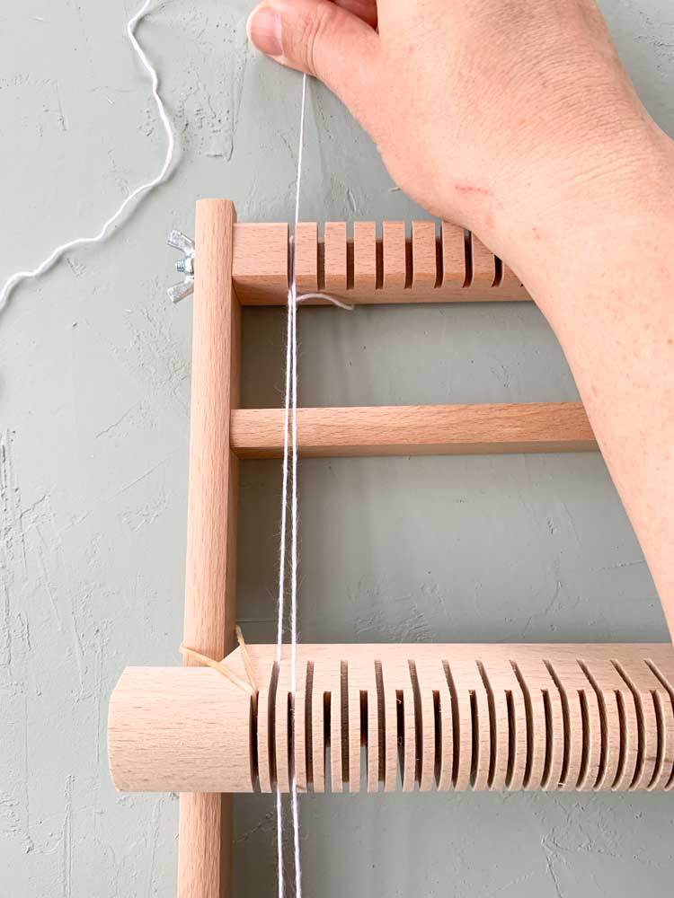 hoe span je je weefraam strak op? hoe span je je weefraam strak op?