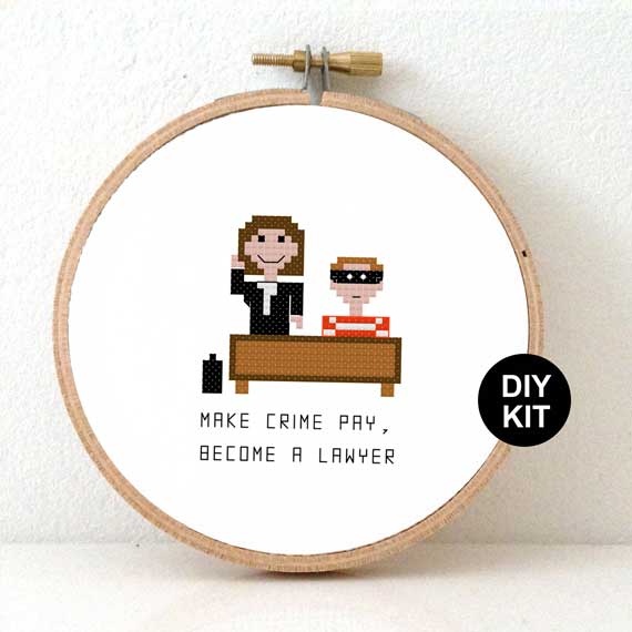 cadeau voor vrouw advocate kruissteek borduurpakket