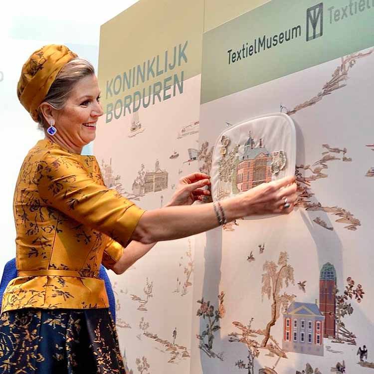 koninklijk-borduren-opening-door-maxima