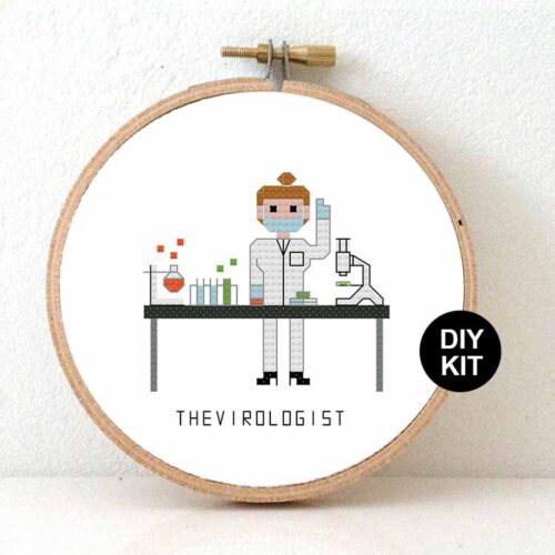 vrouw viroloog kruissteek borduurpakket