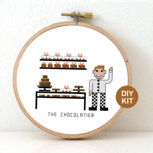 Stitchajob man chocolatier kruissteek borduurpakket